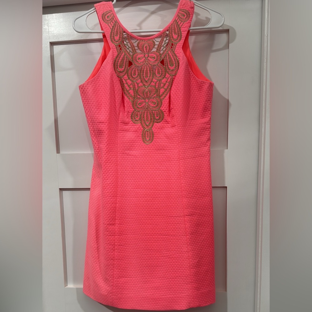 Elegant Pink Sleeveless Dress